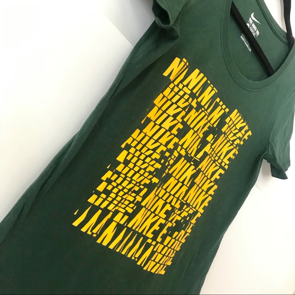 Nike Women’s T-shirt